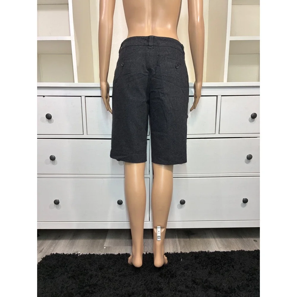 Banana Republic Ryan Fit Charcoal Gray Wool Blend Bermuda‎ Shorts Womens Size 8